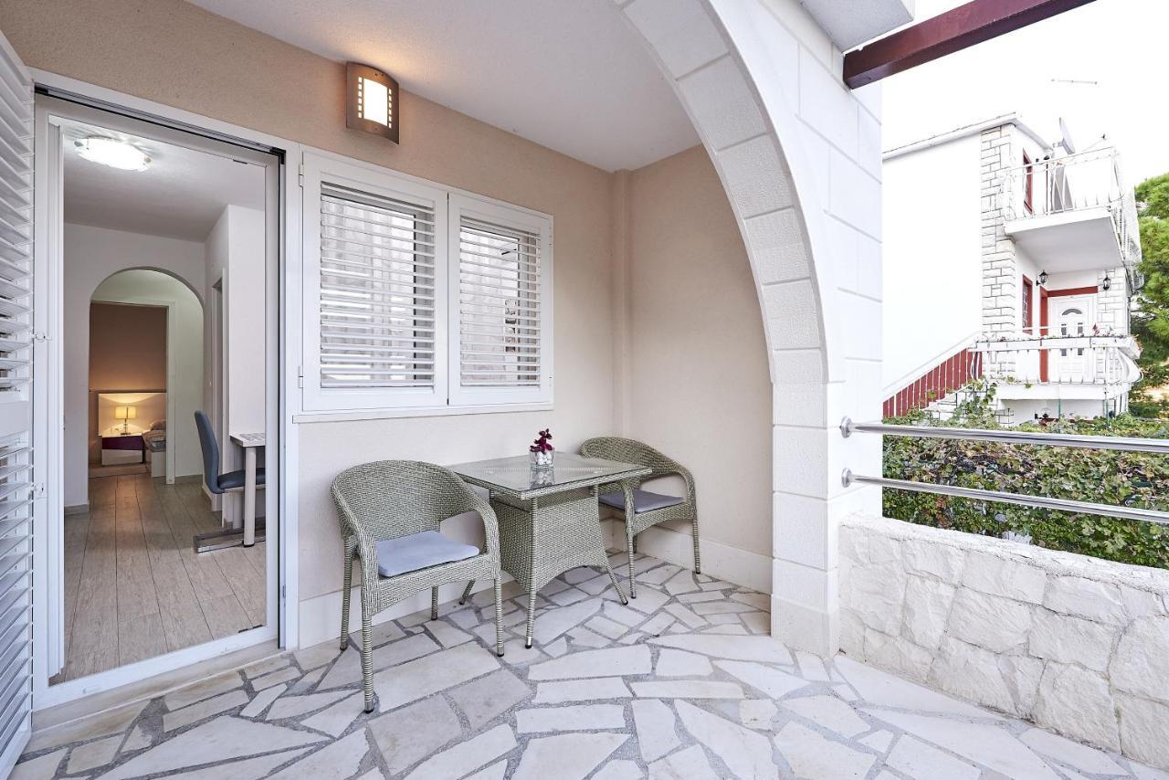 Apartments With A Parking Space Mavarstica, Ciovo - 17803 Trogir Exteriör bild